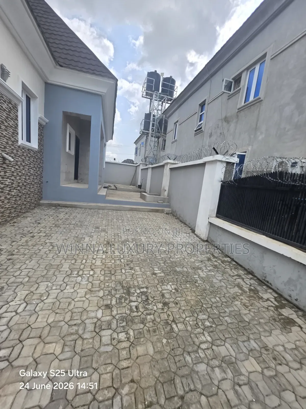 4bdrm Duplex in Nut, Lugbe District for rent in Lugbe District
