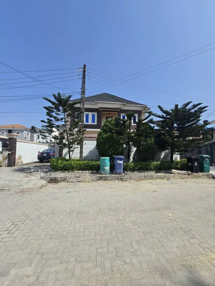 5bdrm Duplex in Cana West Estate, Osapa london for sale in Osapa london