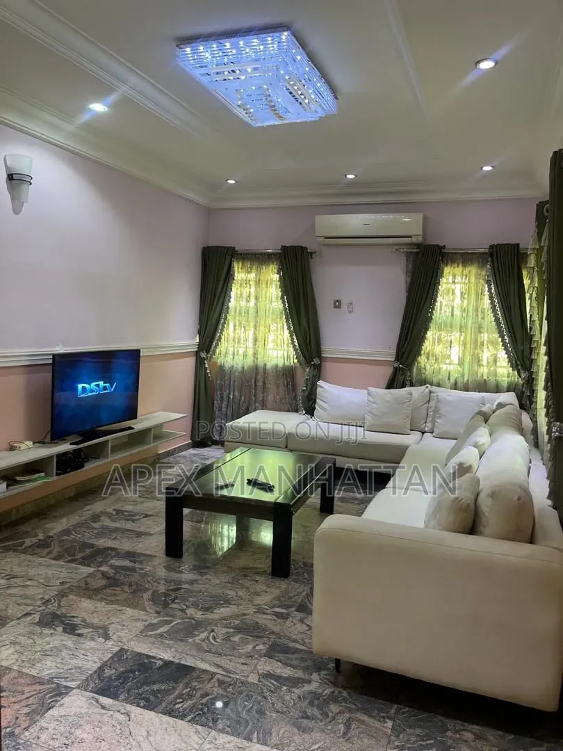 Furnished 3bdrm Duplex in Presidential Villa, Asokoro for rent in Asokoro