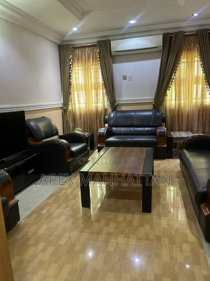 Furnished 3bdrm Duplex in Presidential Villa, Asokoro for rent in Asokoro