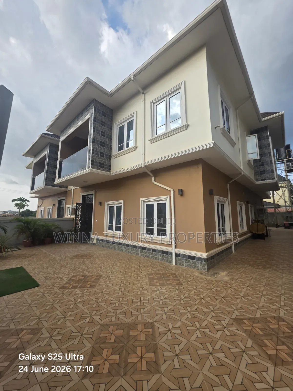 4bdrm Duplex in Julex Estate, Lugbe District for rent in Lugbe District