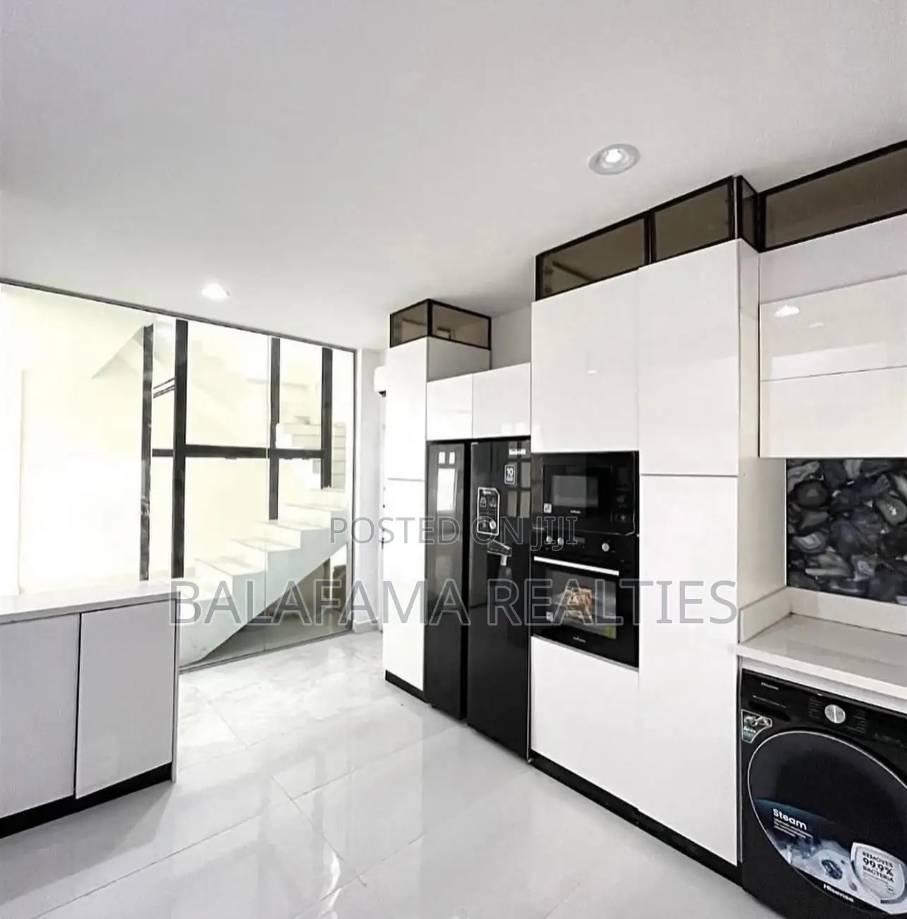 4bdrm Duplex in Banana Island for sale in Banana Island
