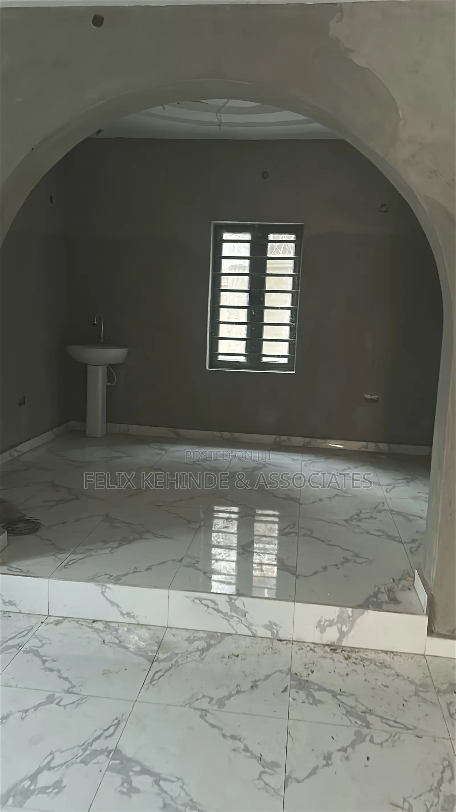 5bdrm Duplex in Bashorun, Basorun for rent in Basorun
