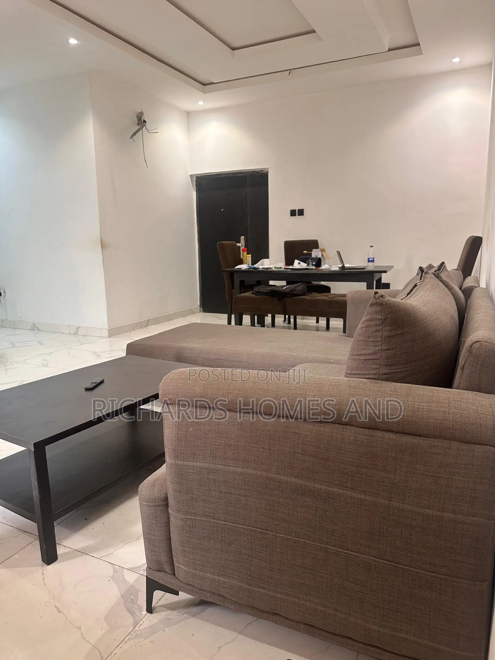 Furnished 3bdrm Apartment in Lekki Phase 1 for sale in Lekki Phase 1