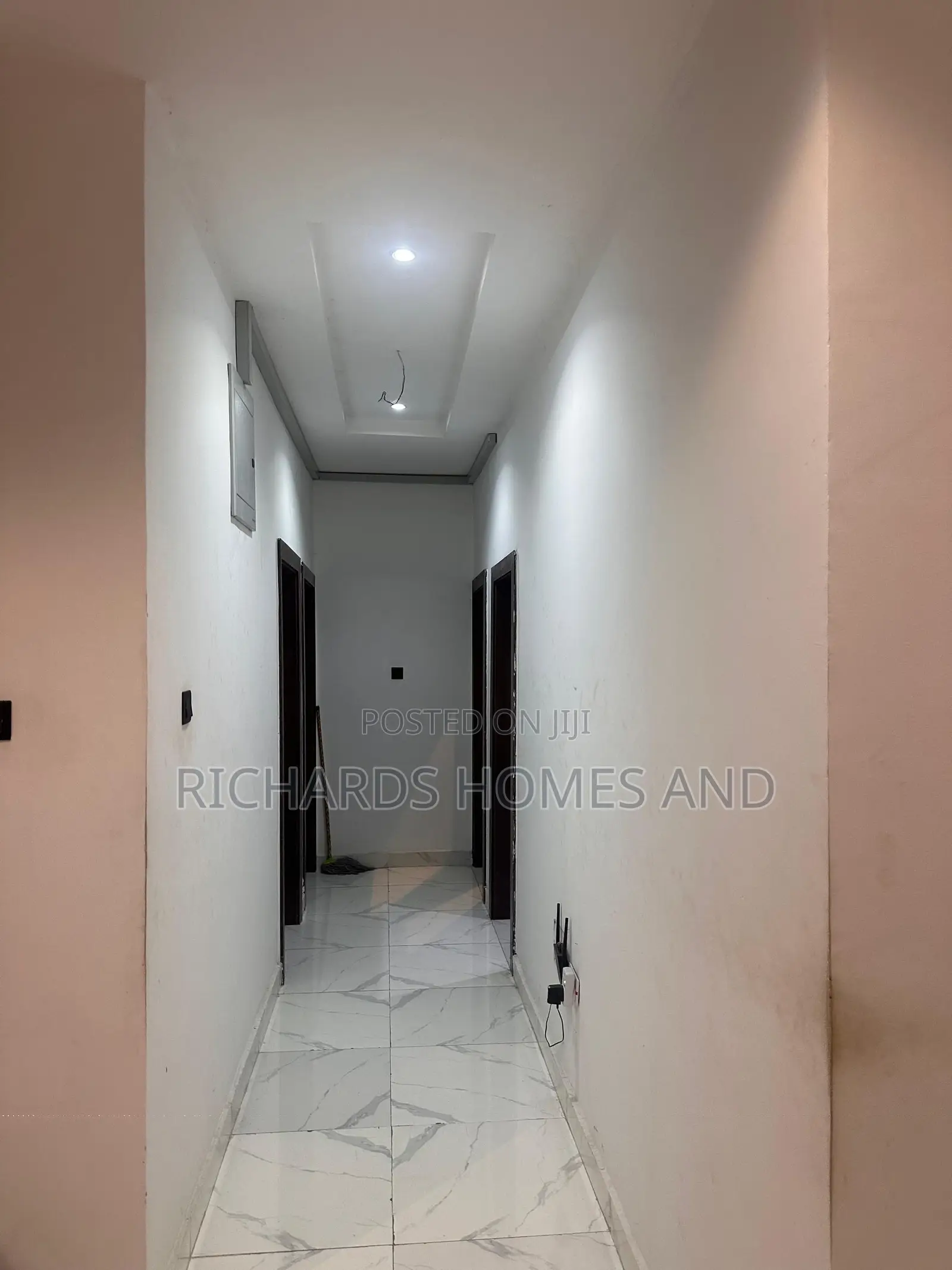 Furnished 3bdrm Apartment in Lekki Phase 1 for sale in Lekki Phase 1