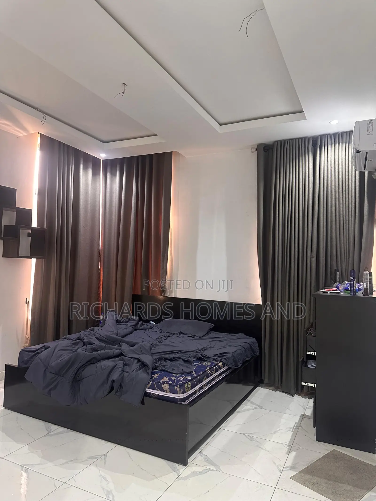 Furnished 3bdrm Apartment in Lekki Phase 1 for sale in Lekki Phase 1