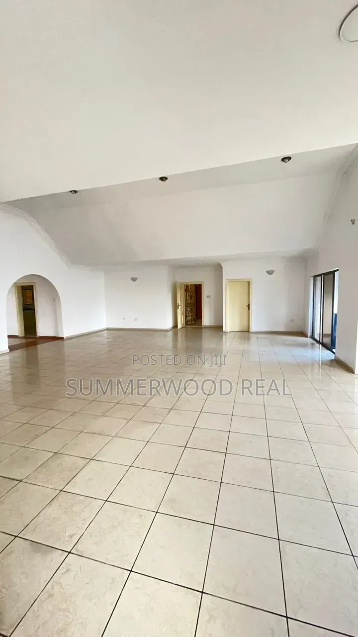 4bdrm Apartment in Lekki Phase 1 for rent in Lekki Phase 1
