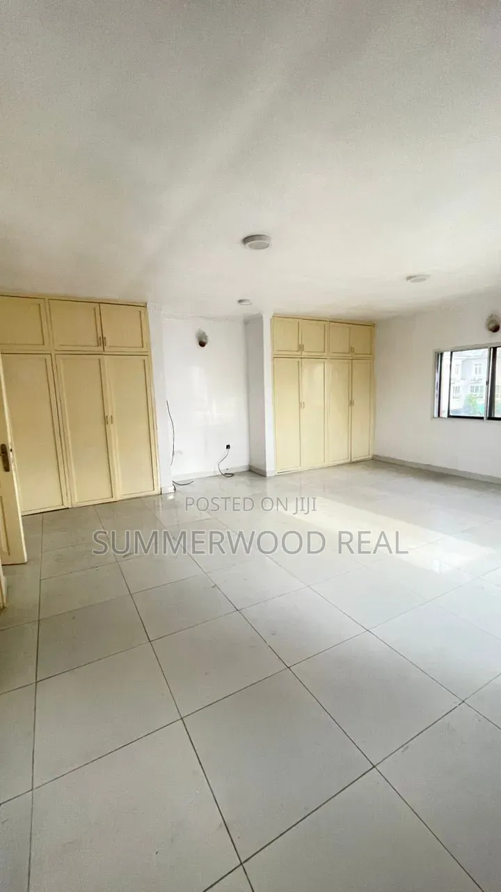 4bdrm Apartment in Lekki Phase 1 for rent in Lekki Phase 1