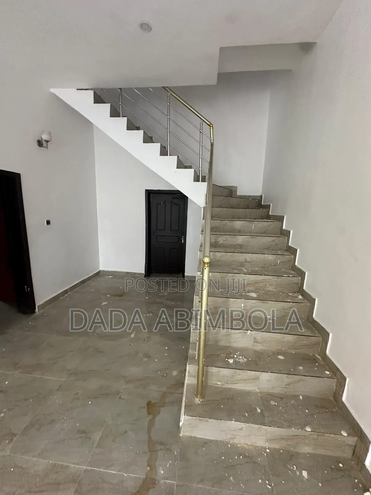 4bdrm Duplex in Orchid Road, Chevron for rent in Chevron