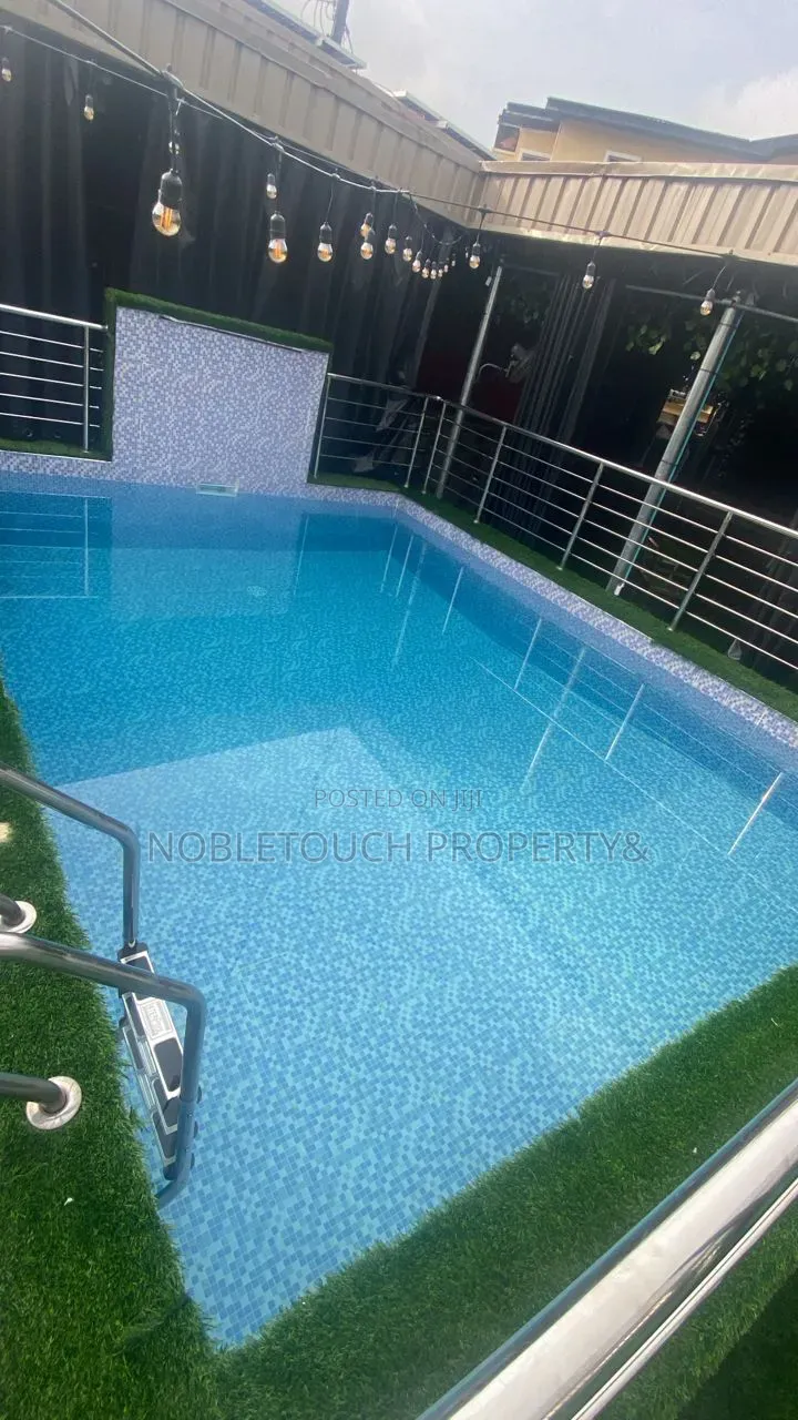 Functioning Hotel at Ibafo in Obafemi-Owode