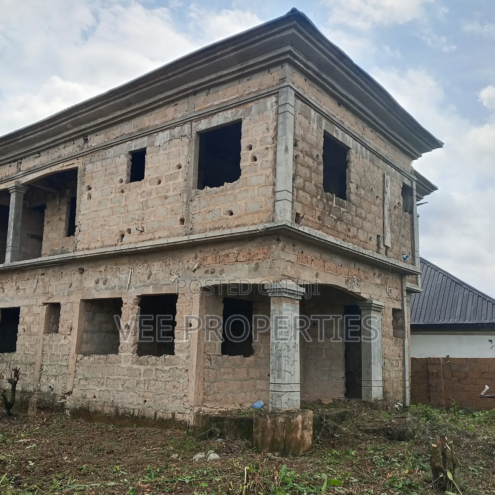 4bdrm Block of Flats in Benin City for sale in Benin City