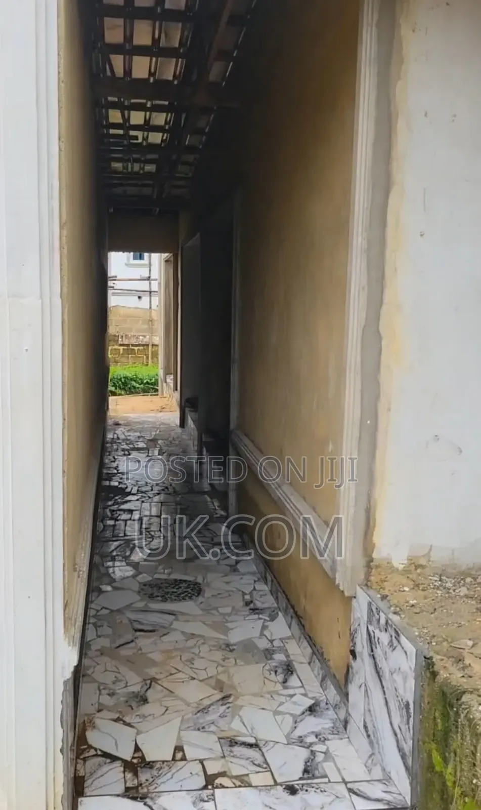 7bdrm Block of Flats in Calabar for sale in Calabar