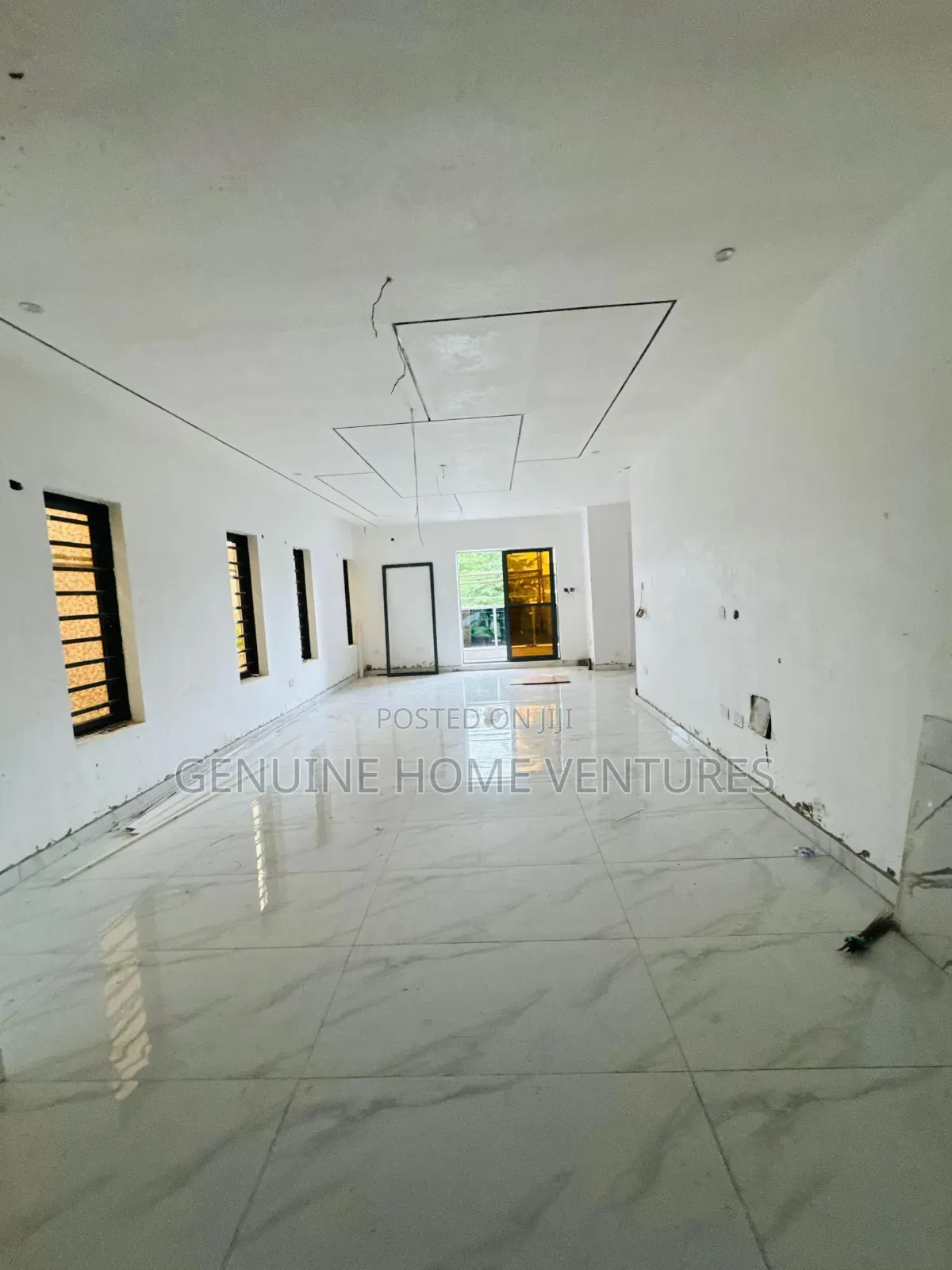 4bdrm Duplex in Ogudu Gra for sale in Ogudu GRA