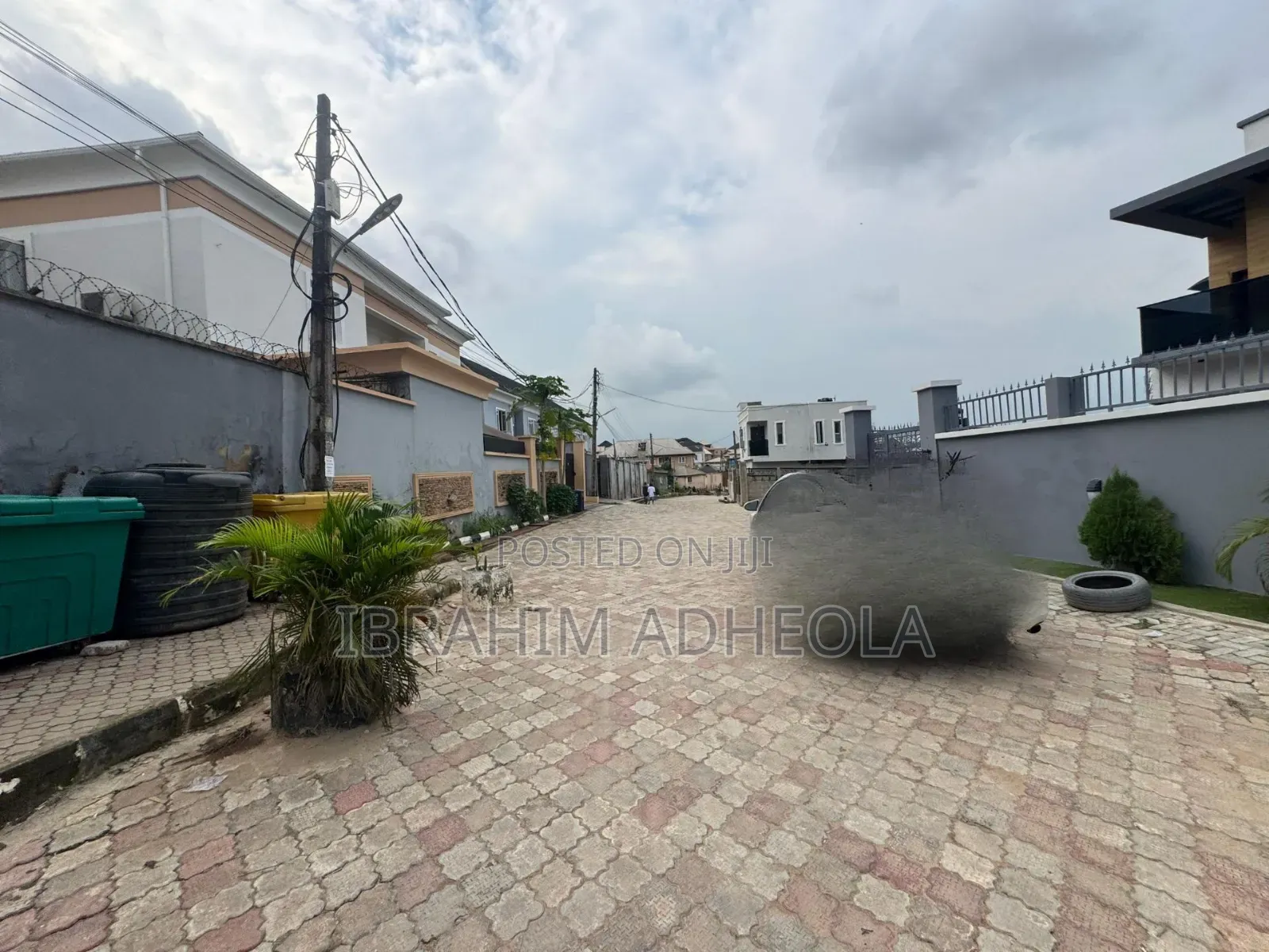 For Sale at Magodo Phase 1: Land Measuring 650sqm Fenced And in Magodo Isheri