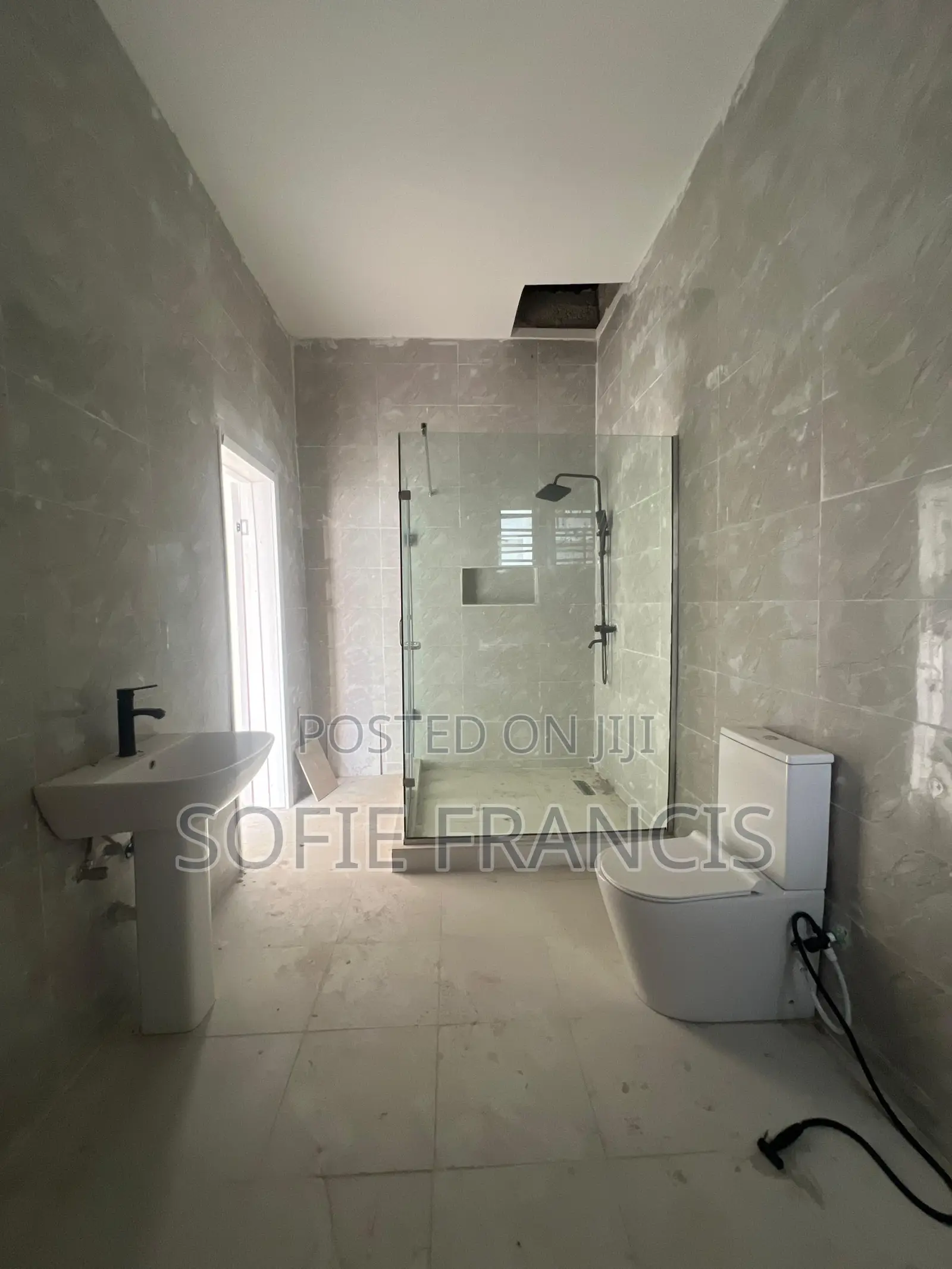4bdrm Duplex in Vgc for rent in VGC / Ajah