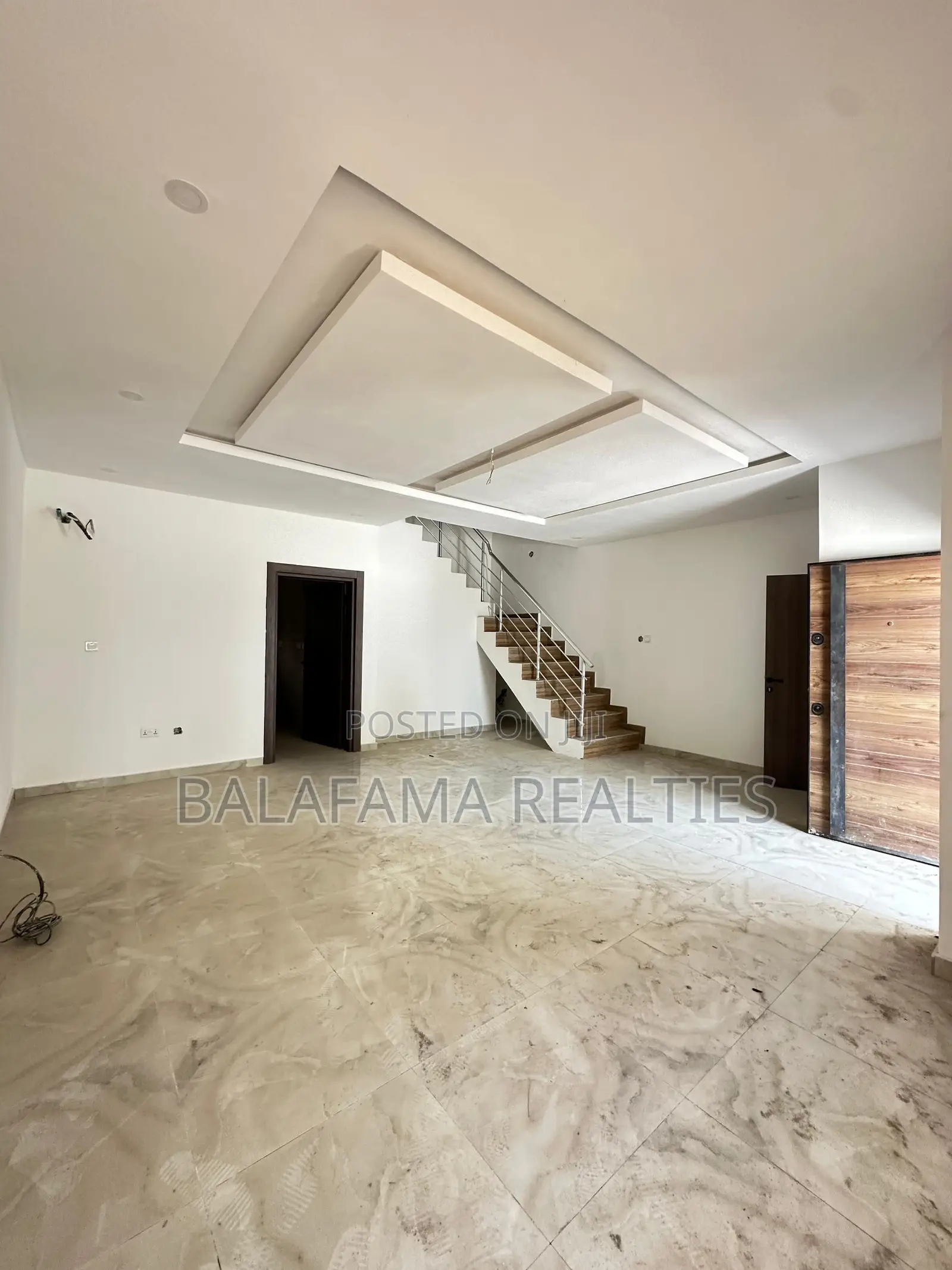 4bdrm Townhouse/Terrace in Near Lekki Phase 1 for sale in Lekki Phase 1