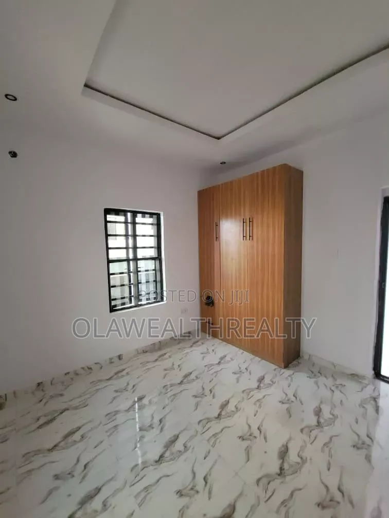 3bdrm Duplex in Kolapo Ishola Gra, Akobo for rent in Akobo
