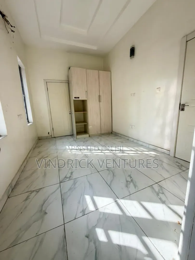 1bdrm Shared Apartment in Osapa London for rent in Osapa london