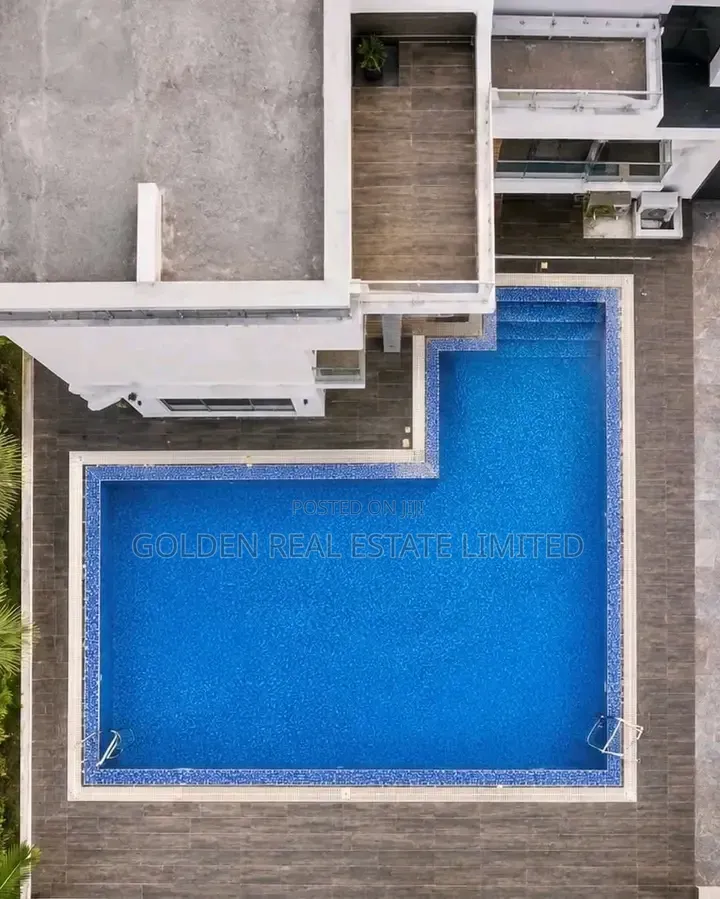 8bdrm Duplex in Dawaki for sale in Dawaki