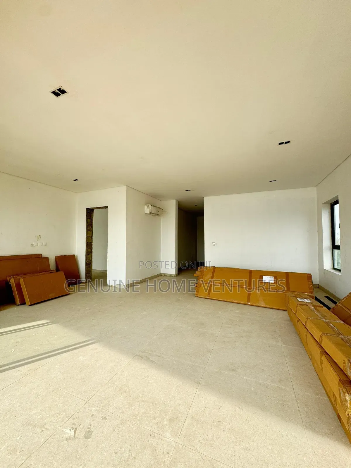 5bdrm Duplex in Banana Island for sale in Banana Island