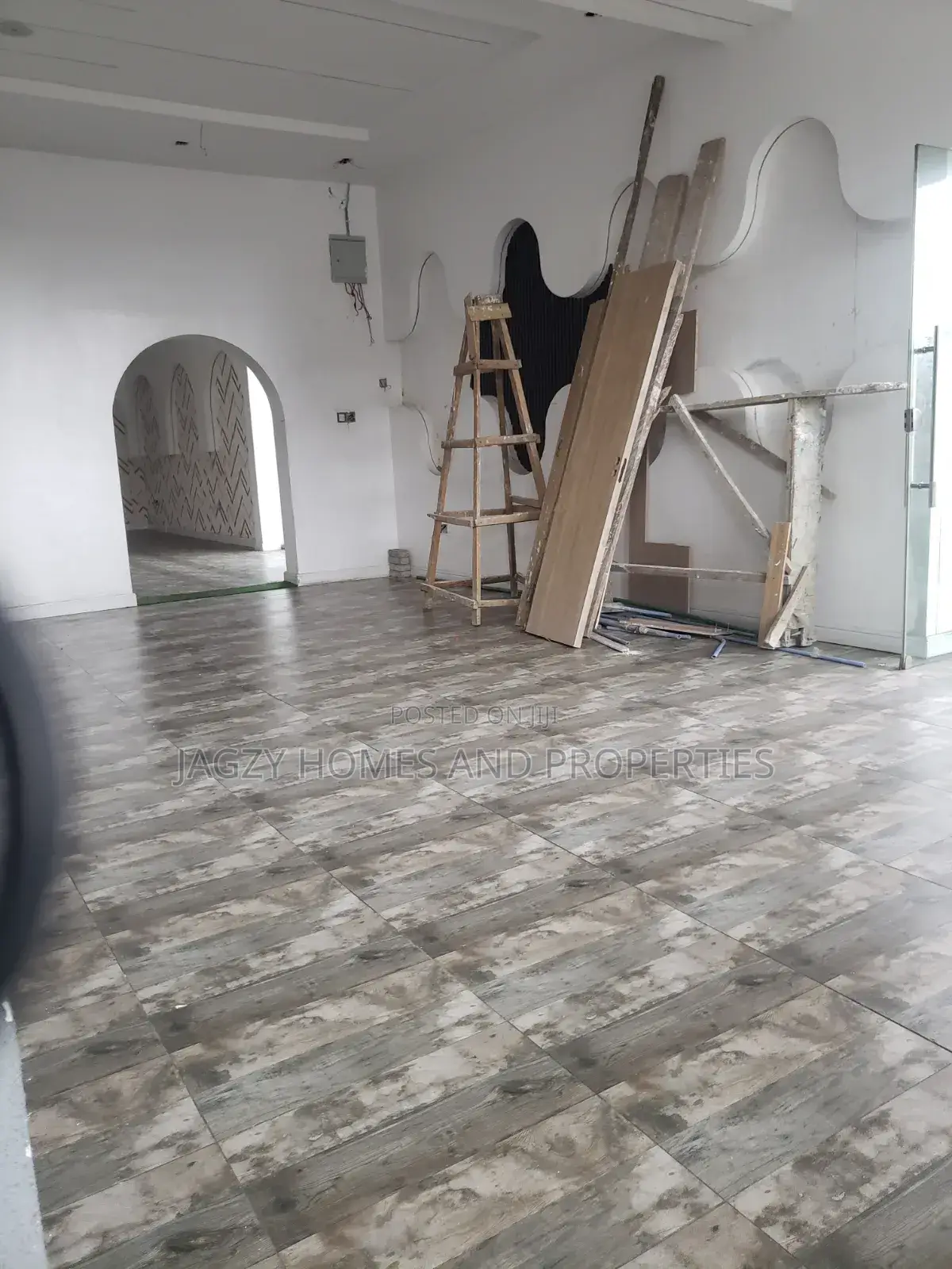 Shop for Rent in Lekki Phase 1