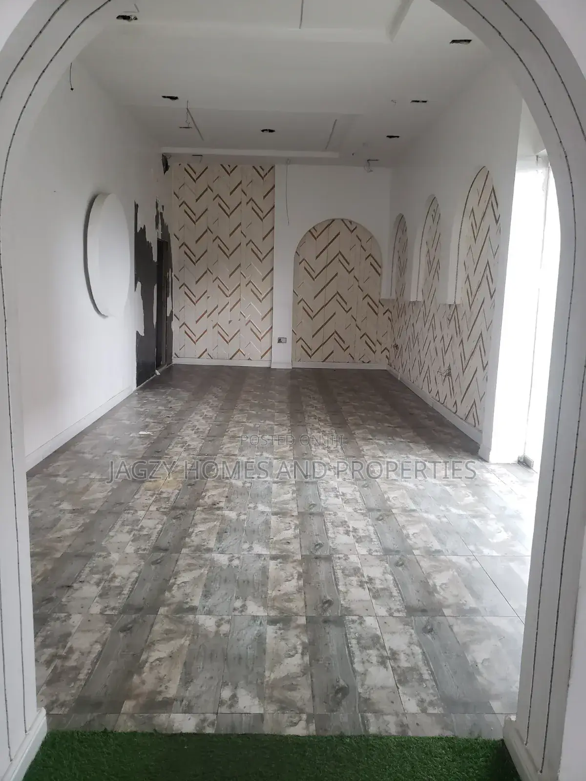 Shop for Rent in Lekki Phase 1