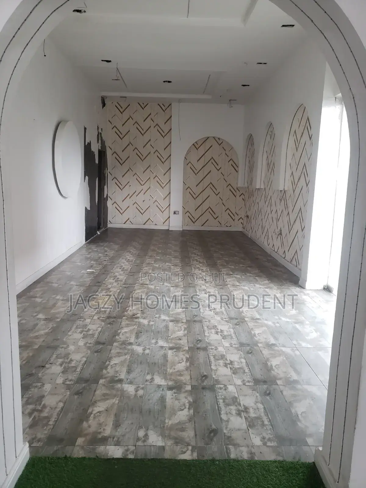 Shop for Rent in Lekki Phase 1