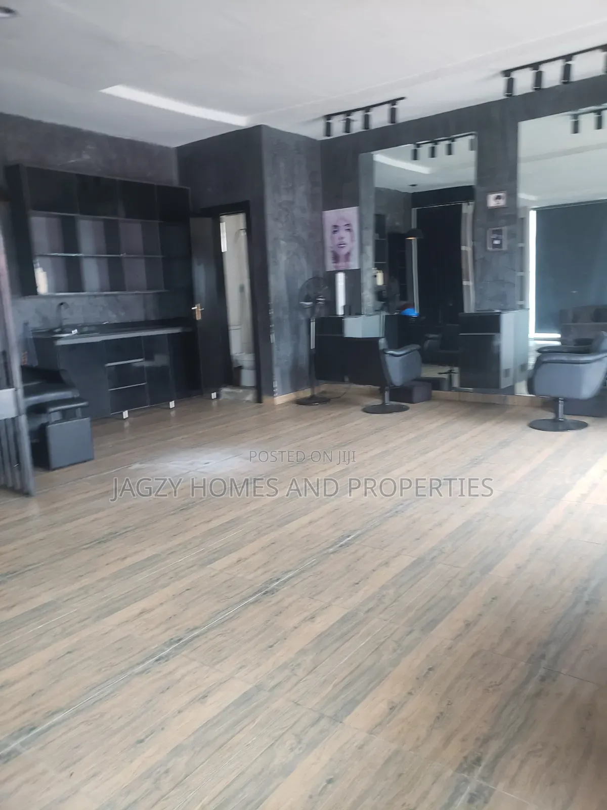 Shop for Rent in Lekki Phase 1