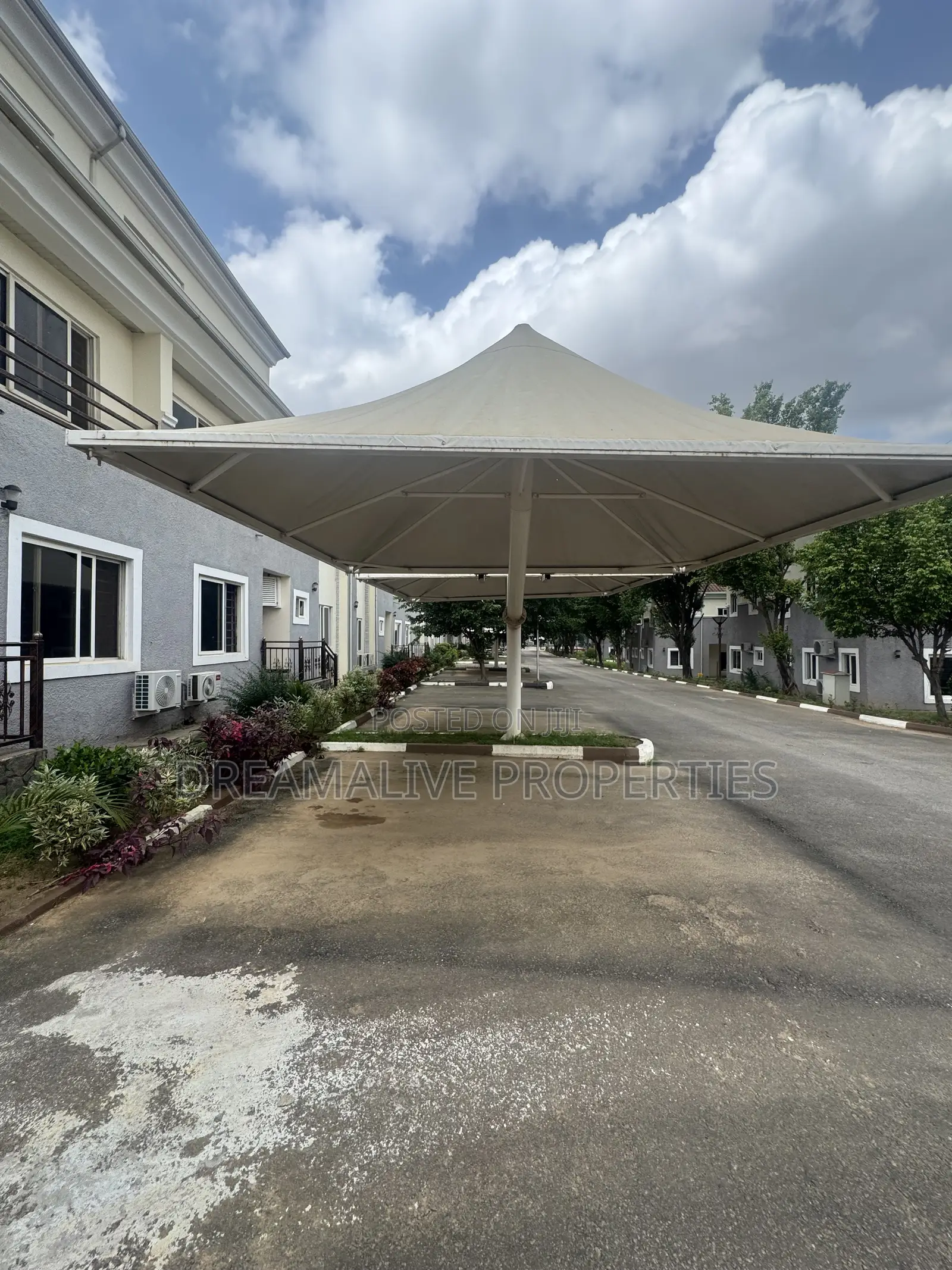 5bdrm Duplex in Life Camp for rent in Life Camp
