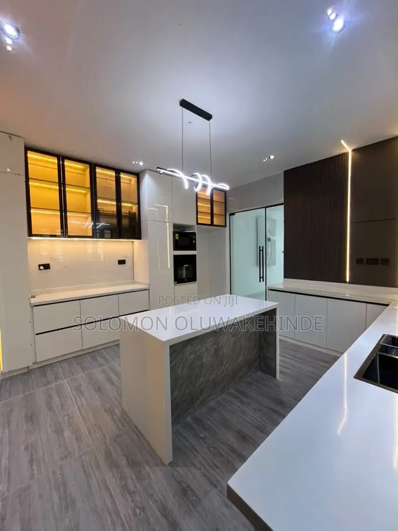 4bdrm Duplex in Vgc for sale in VGC / Ajah