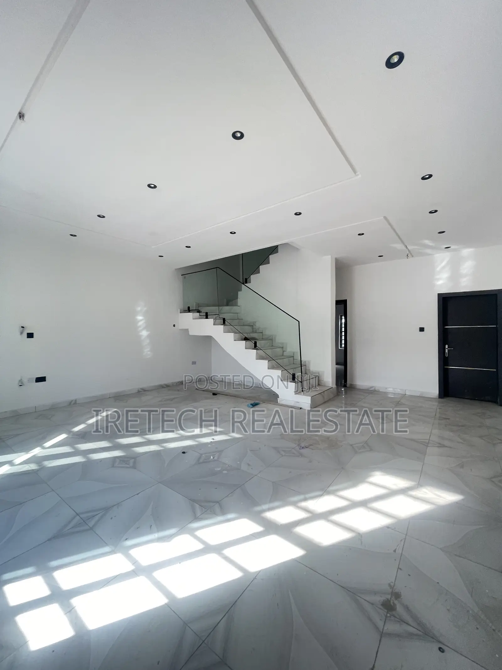 4bdrm Townhouse/Terrace in Ajah By Abraham, Off Lekki-Epe Expressway in Off Lekki-Epe Expressway