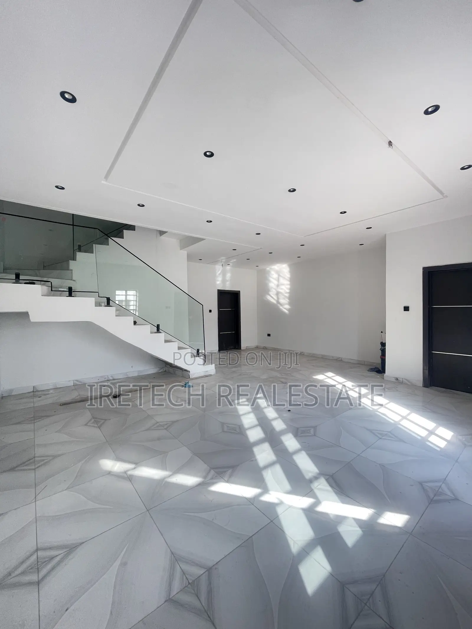4bdrm Townhouse/Terrace in Ajah By Abraham, Off Lekki-Epe Expressway in Off Lekki-Epe Expressway