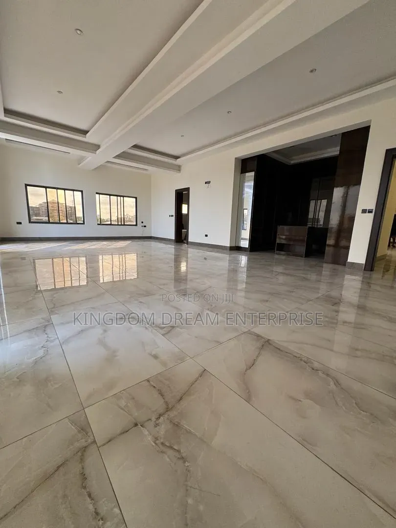 5bdrm Duplex in Old Ikoyi for sale in Old Ikoyi