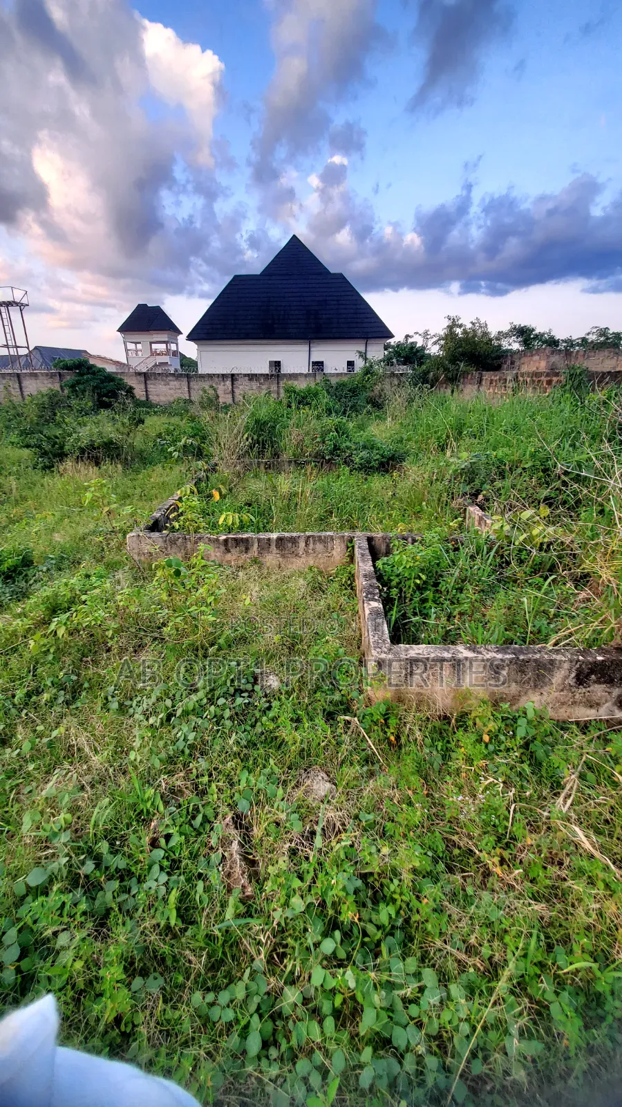 100ft by 100ft Land at Oke-Oroma, Off Airport Road for Sale in Benin City