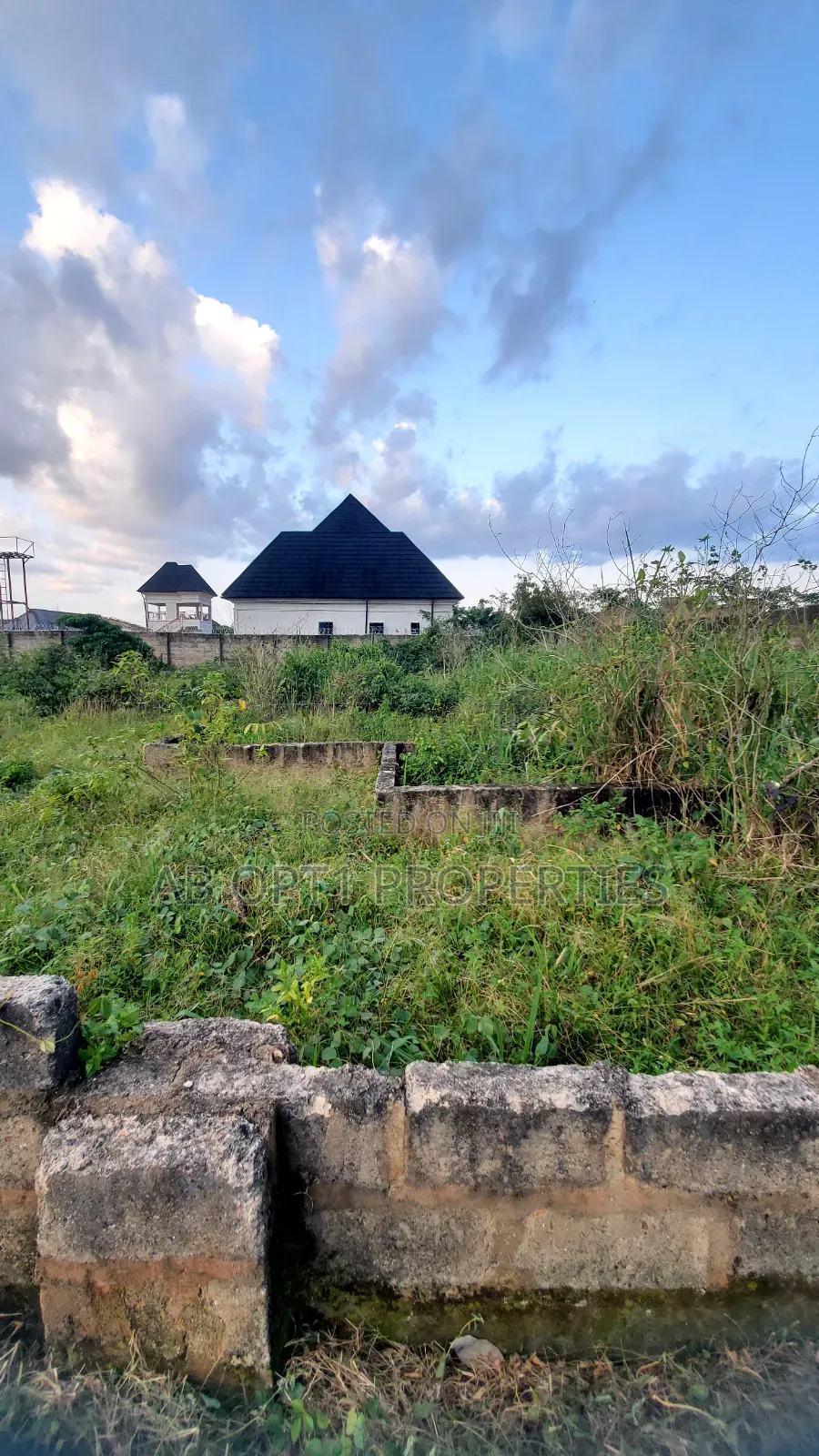 100ft by 100ft Land at Oke-Oroma, Off Airport Road for Sale in Benin City