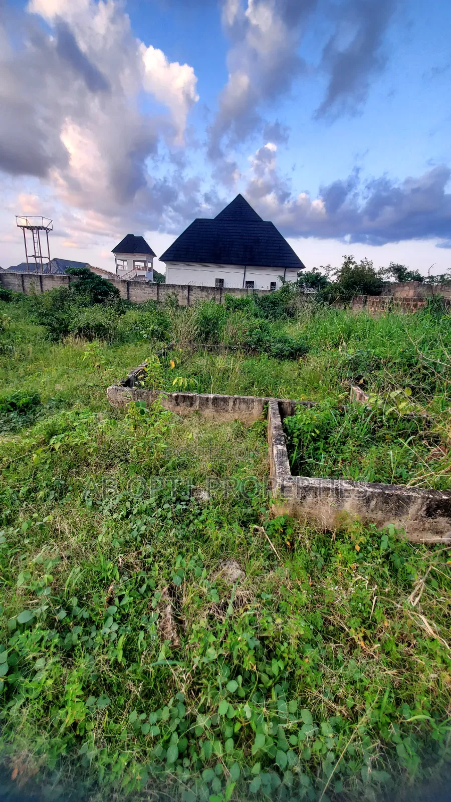 100ft by 100ft Land at Oke-Oroma, Off Airport Road for Sale in Benin City