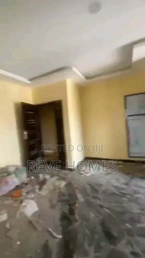 Mini Flat in Adekunle for rent in Adekunle