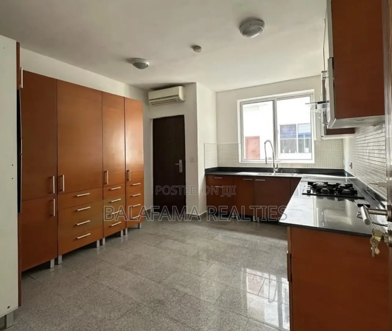 3bdrm Apartment in Banana Island for sale in Banana Island