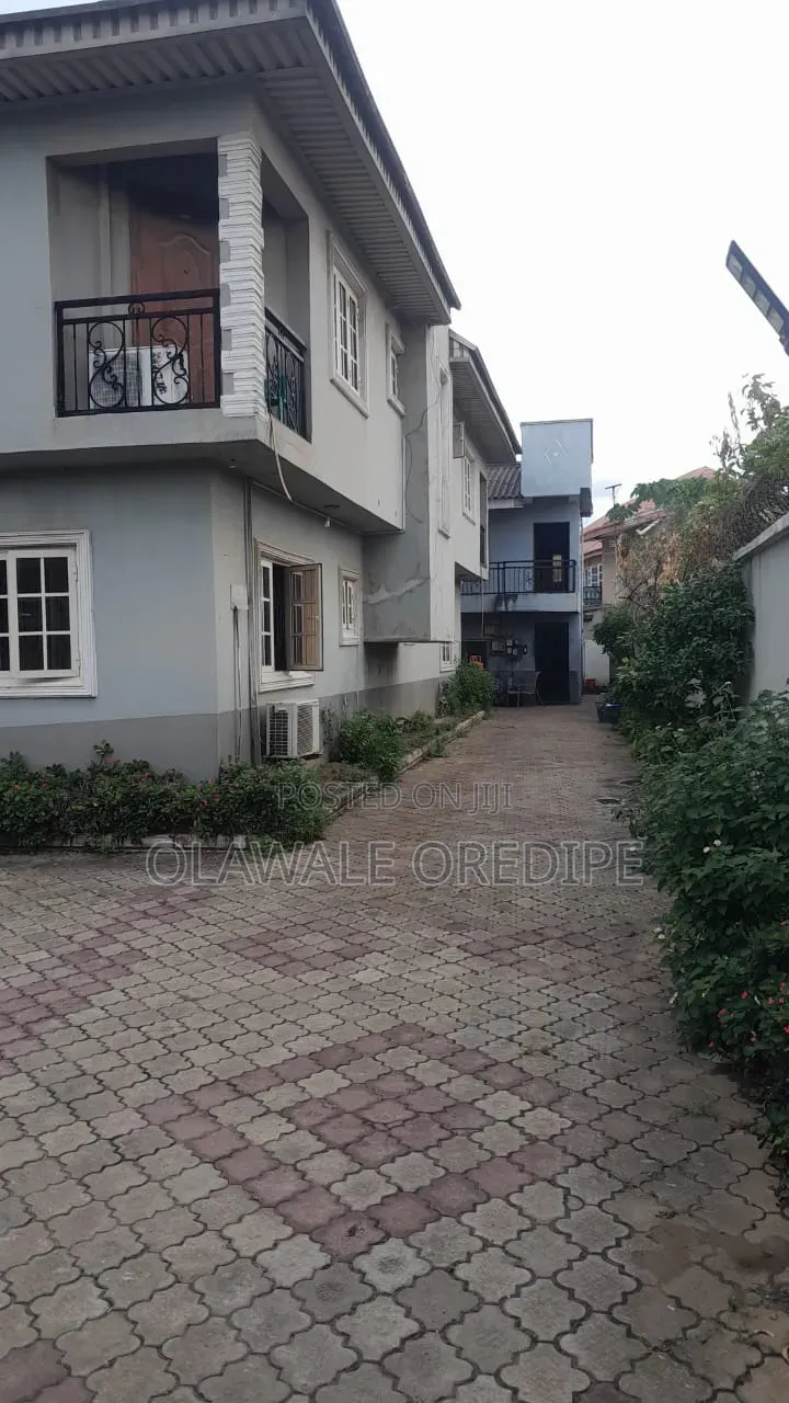 Furnished 5bdrm Duplex in Ago Palace for sale in Ago Palace