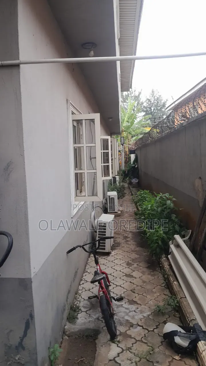 Furnished 5bdrm Duplex in Ago Palace for sale in Ago Palace