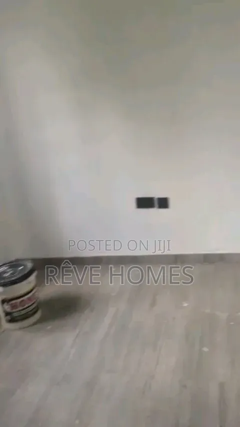 3bdrm Duplex in Soluyi for rent in Soluyi