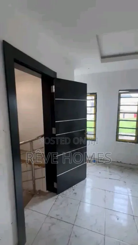 Furnished 2bdrm Duplex in Soluyi for rent in Soluyi