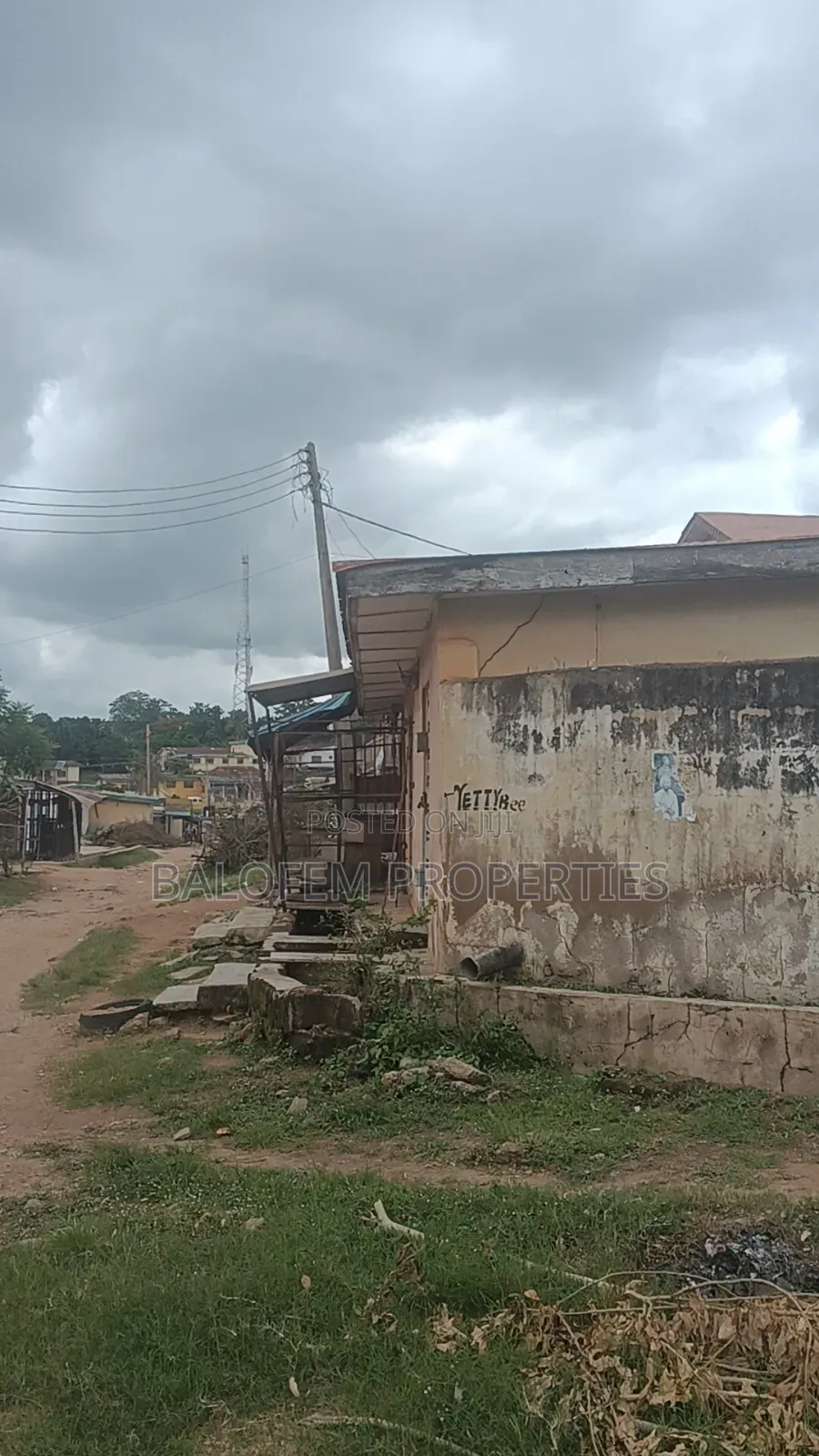 Furnished 18bdrm Block of Flats in Balofem Properties &, Abeokuta South in Abeokuta South