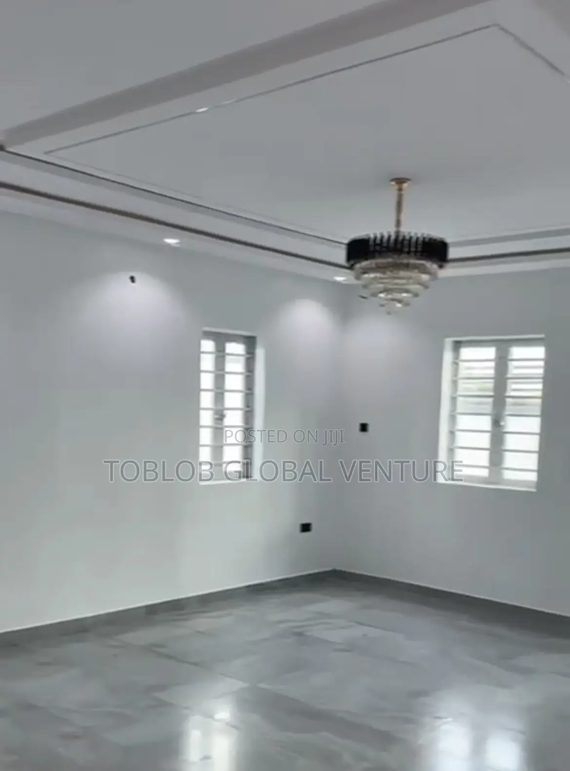 4bdrm Duplex in Jericho for sale in Jericho