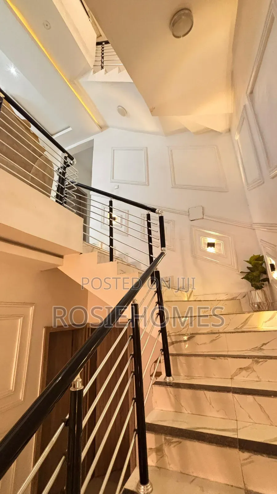 Furnished 5bdrm Duplex in Chevron for rent in Chevron
