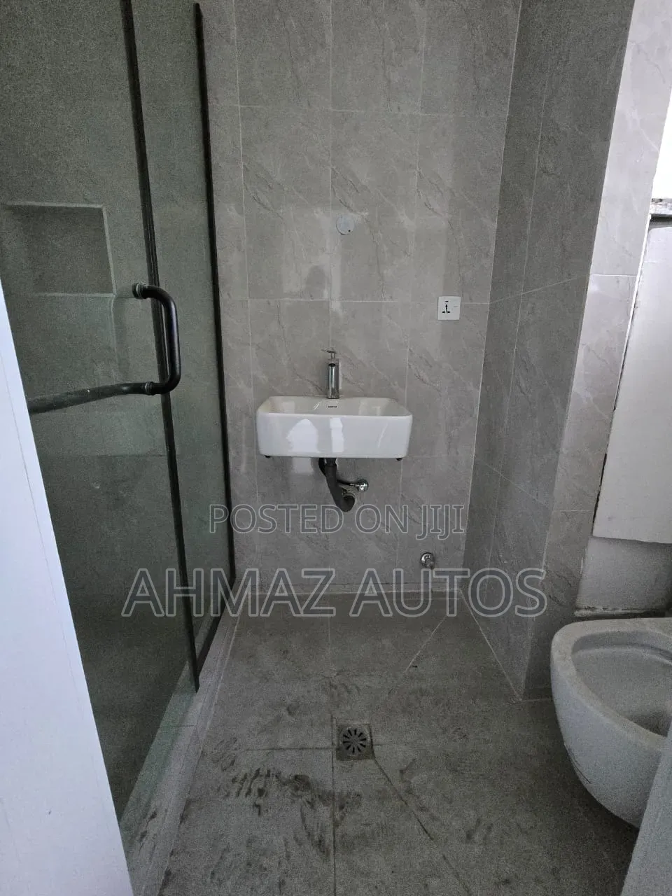 2bdrm Maisonette in Rockmould Apartment., Lekki for sale in Lekki