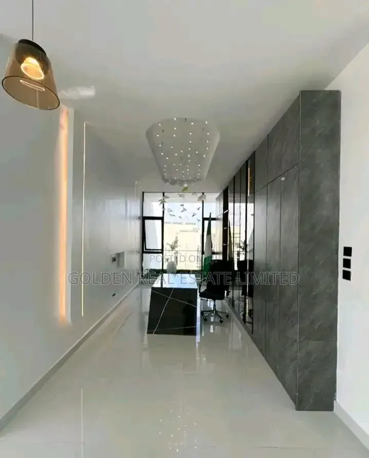 5bdrm Duplex in Osapa london for sale in Osapa london
