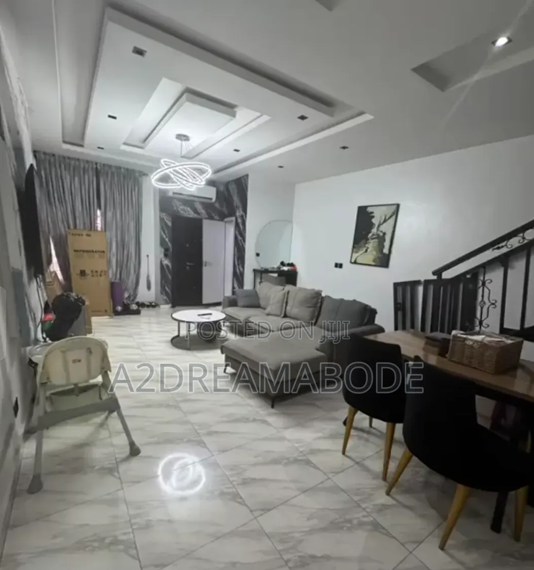 Furnished 4bdrm Duplex in Mende for sale in Mende
