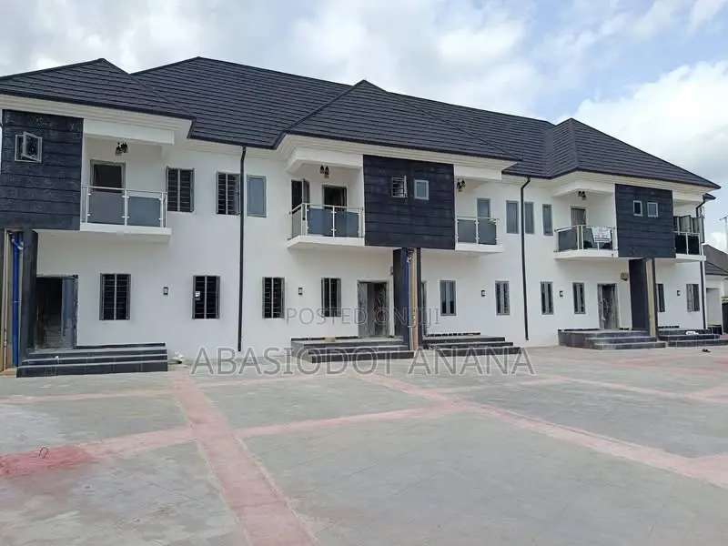 2bdrm Duplex in Main Shelter Afrique, Uyo for rent in Uyo