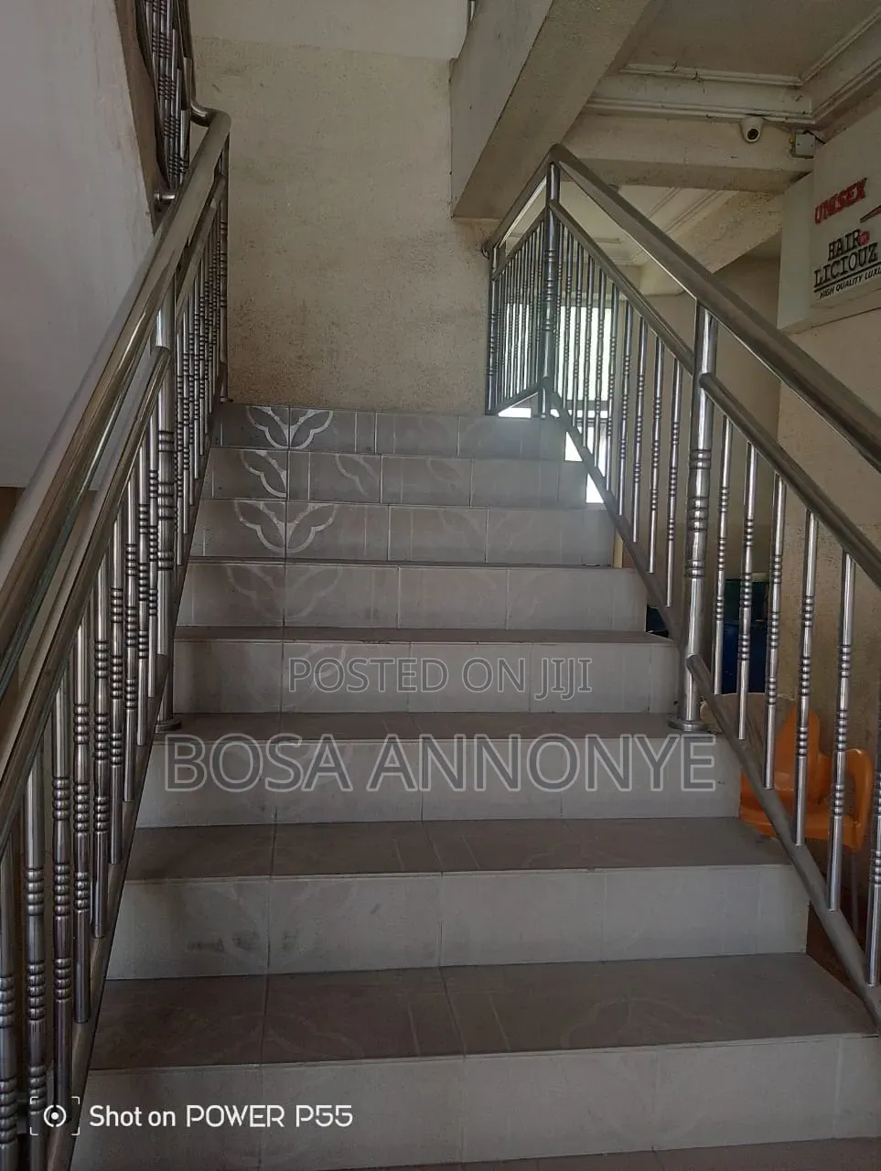 Executive Shop in Ado / Ajah